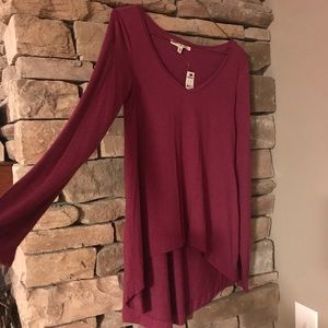 Express long sleeve V-neck T-shirt, new with tags